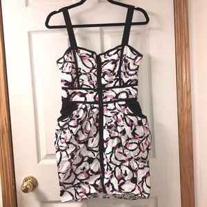 Print dress with pockets